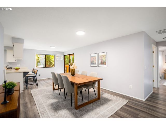 4538 Sw WOOD Pkwy, Portland, OR 97219