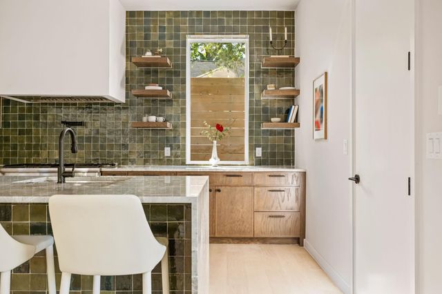 1609 Canterbury ST 1, Austin, TX 78702