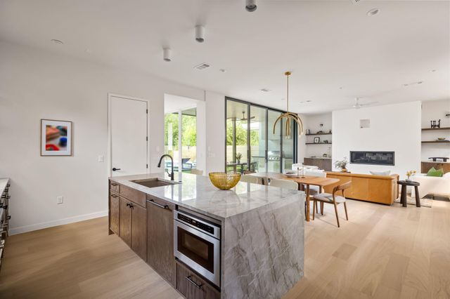 1609 Canterbury ST 1, Austin, TX 78702