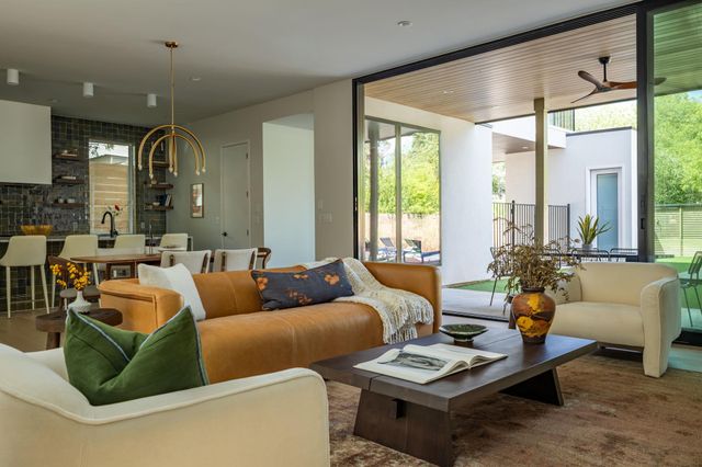 1609 Canterbury ST 1, Austin, TX 78702