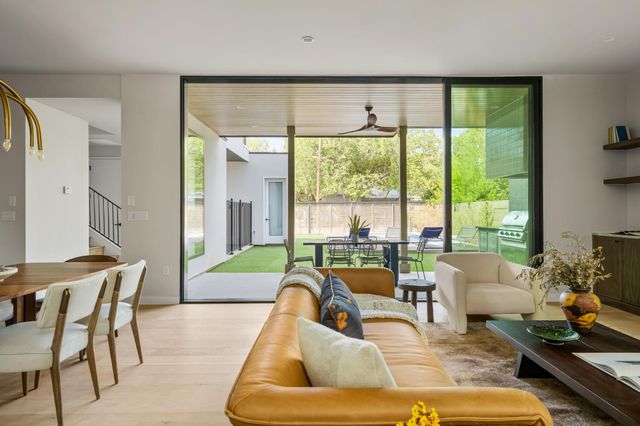 1609 Canterbury ST 1, Austin, TX 78702