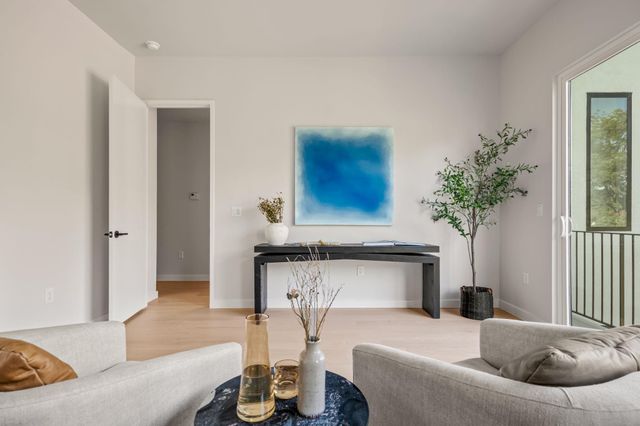 1609 Canterbury ST 1, Austin, TX 78702