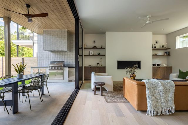 1609 Canterbury ST 1, Austin, TX 78702