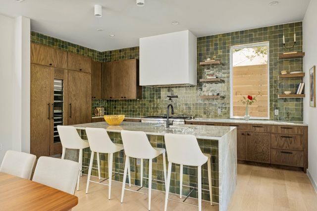 1609 Canterbury ST 1, Austin, TX 78702