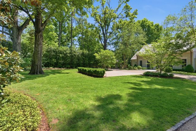 3701 Woodlawn Dr, Nashville, TN 37215