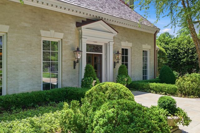 3701 Woodlawn Dr, Nashville, TN 37215