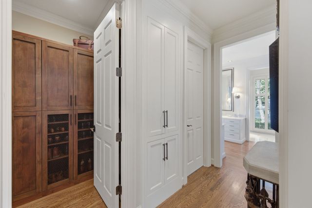 3701 Woodlawn Dr, Nashville, TN 37215