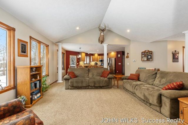 3140 N Bluff Court, Hudsonville, MI 49426