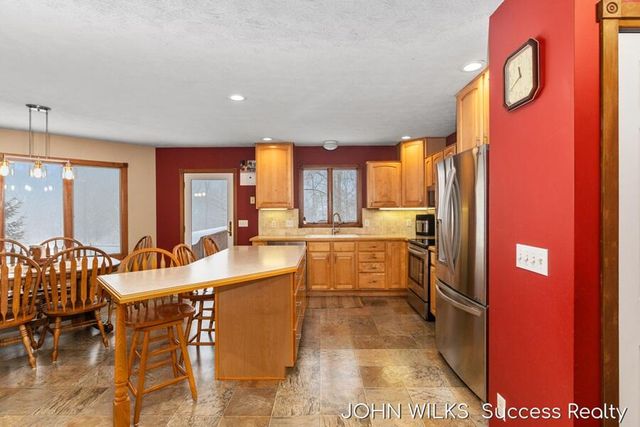 3140 N Bluff Court, Hudsonville, MI 49426