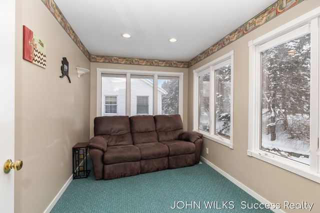 3140 N Bluff Court, Hudsonville, MI 49426