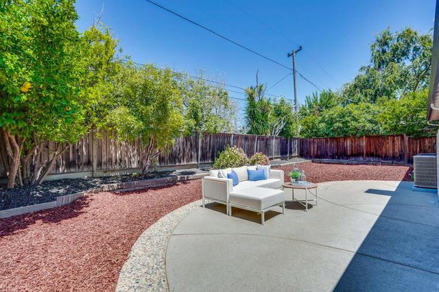 7593 Normandy Way, Cupertino, CA 95014
