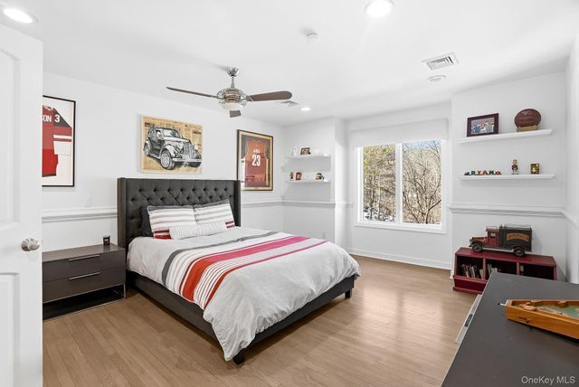 2 Hemlock Rise, Armonk, NY 10504