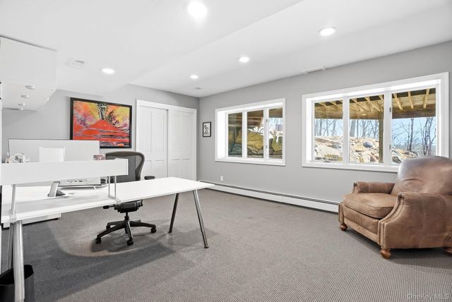 2 Hemlock Rise, Armonk, NY 10504