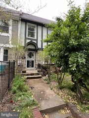 1458 OGDEN ST NW, Washington, DC 20010