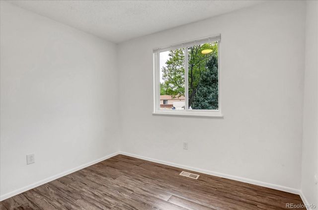 2832 S Mobile Street, Aurora, CO 80013