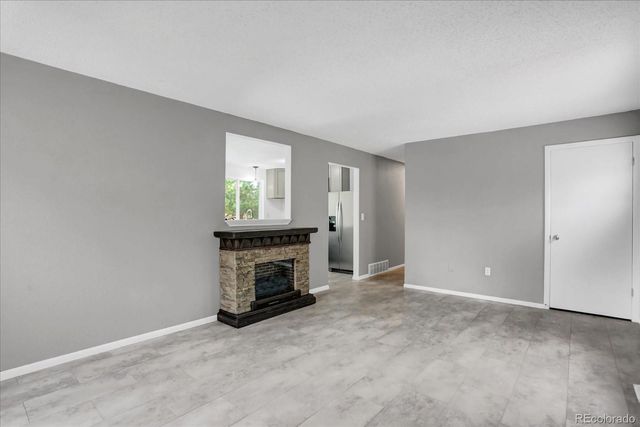 2832 S Mobile Street, Aurora, CO 80013