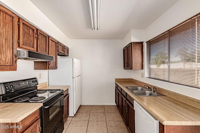 1328 E PALMDALE Drive, Tempe, AZ 85282