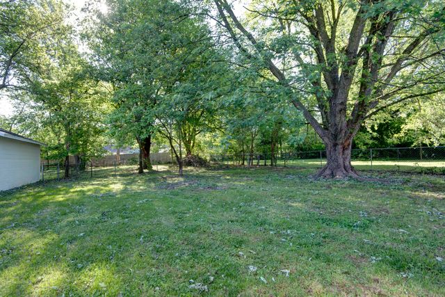 626 N Forest Avenue, Springfield, MO 65802