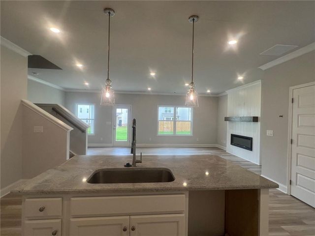 3739 Ivy Cottage Drive, Snellville, GA 30039