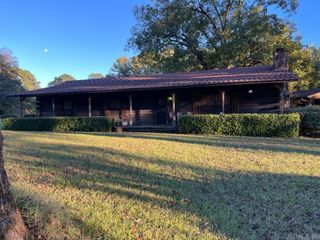 811 Chambersville Rd, Fordyce, AR 71742