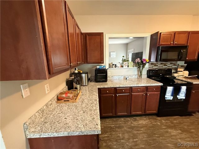 1806 Powhatan Ave, Petersburg, VA 23805