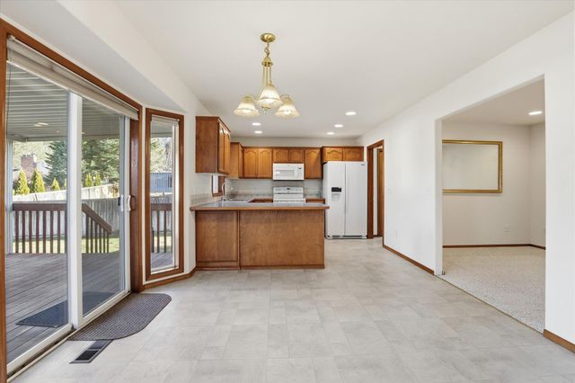 4708 W Belmont Dr, Spokane, WA 99208