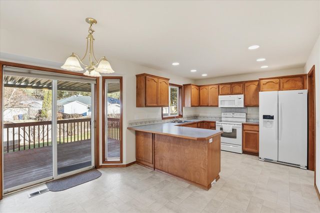 4708 W Belmont Dr, Spokane, WA 99208