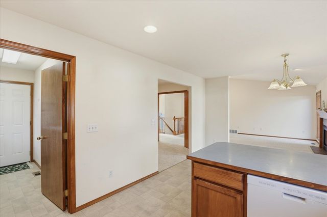 4708 W Belmont Dr, Spokane, WA 99208