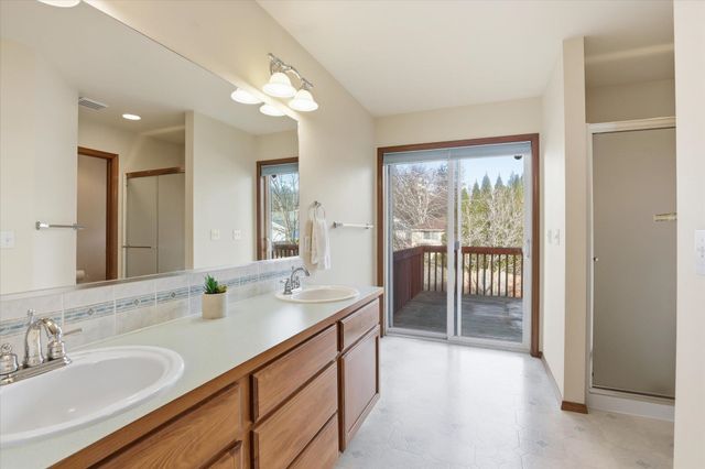 4708 W Belmont Dr, Spokane, WA 99208