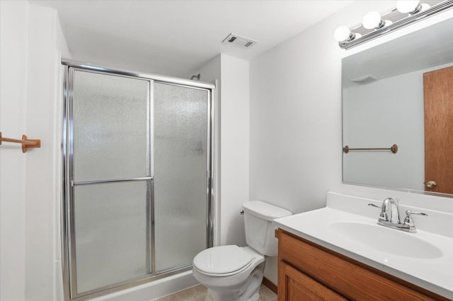 4708 W Belmont Dr, Spokane, WA 99208