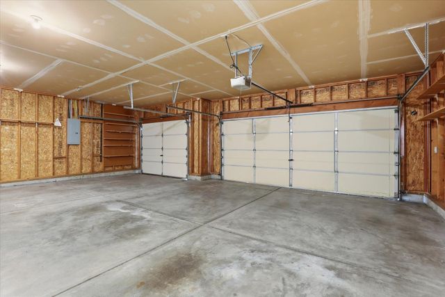 4708 W Belmont Dr, Spokane, WA 99208