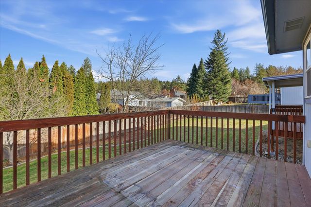 4708 W Belmont Dr, Spokane, WA 99208