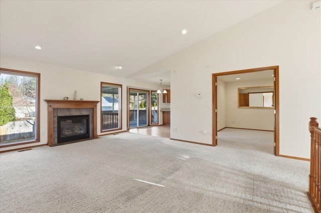 4708 W Belmont Dr, Spokane, WA 99208