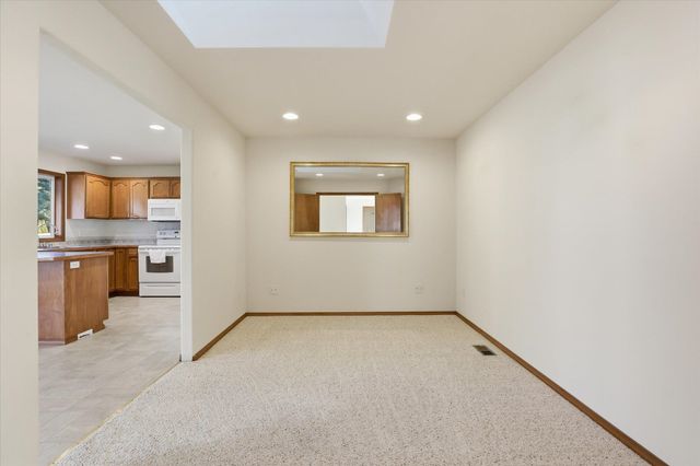 4708 W Belmont Dr, Spokane, WA 99208