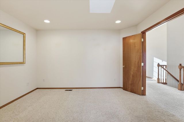 4708 W Belmont Dr, Spokane, WA 99208