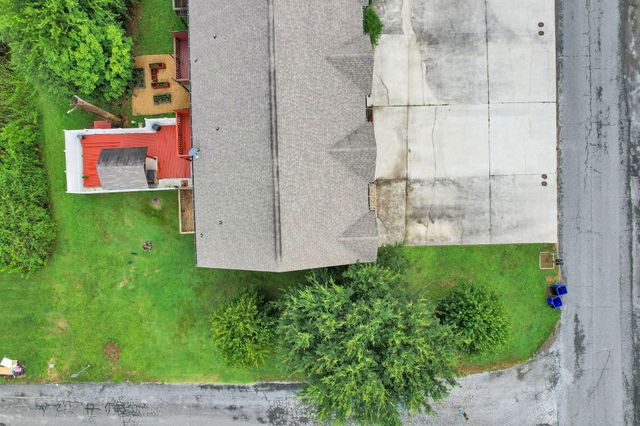 1352 Weeks Drive, NE, Cleveland, TN 37312