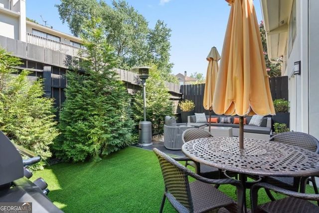 3 Gilbert Trail, Atlanta, GA 30308