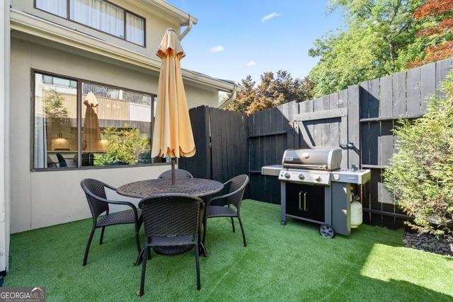 3 Gilbert Trail, Atlanta, GA 30308