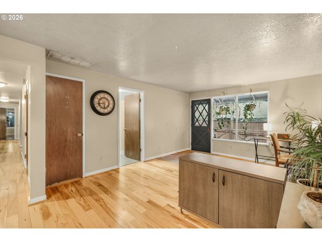 5770 Sw CRANBERRY Ct, Beaverton, OR 97007