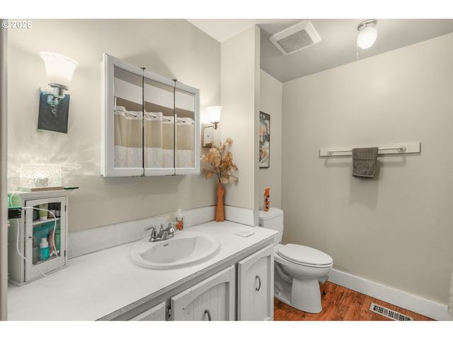 5770 Sw CRANBERRY Ct, Beaverton, OR 97007