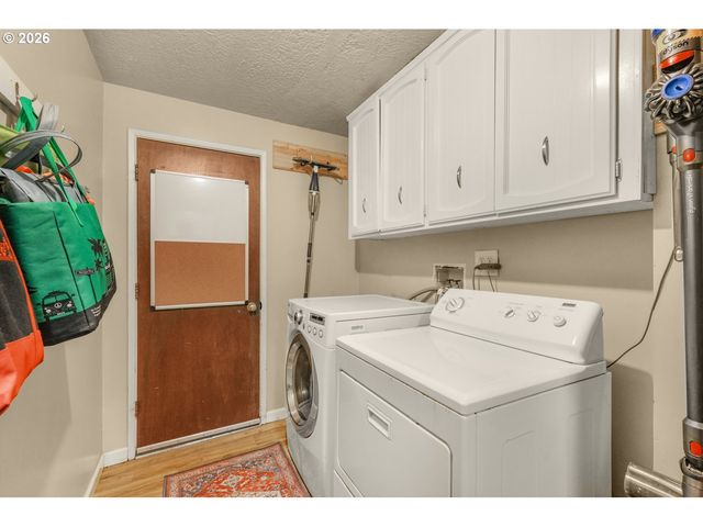 5770 Sw CRANBERRY Ct, Beaverton, OR 97007