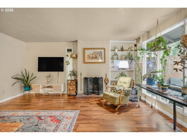 5770 Sw CRANBERRY Ct, Beaverton, OR 97007