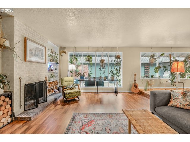 5770 Sw CRANBERRY Ct, Beaverton, OR 97007