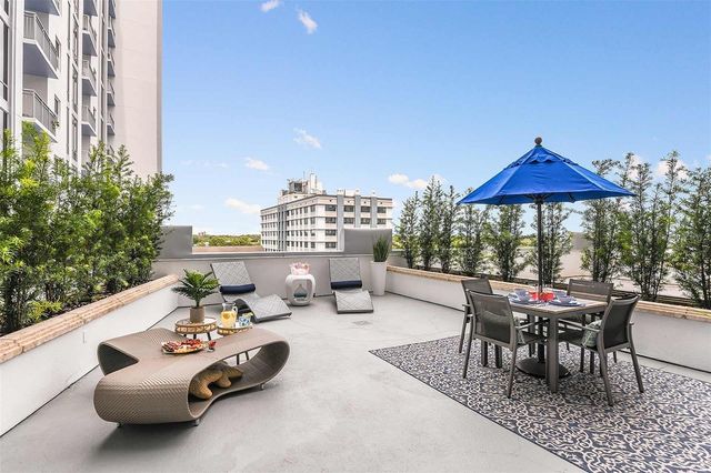 415-3 E PINE STREET, Orlando, FL 32801