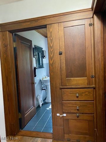 2321 N Leavitt Road NW, Warren, OH 44485