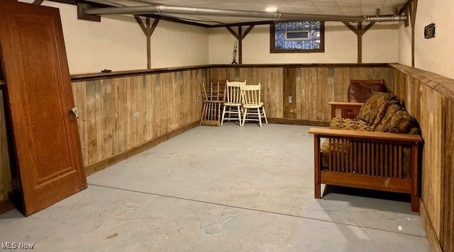 2321 N Leavitt Road NW, Warren, OH 44485