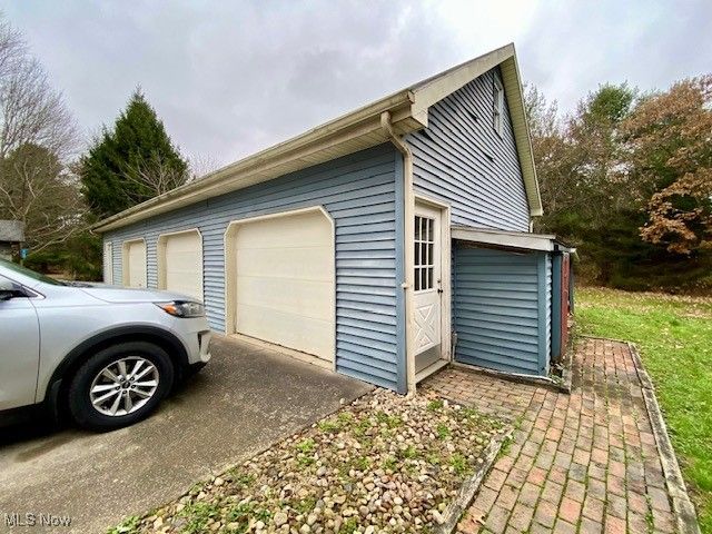 2321 N Leavitt Road NW, Warren, OH 44485