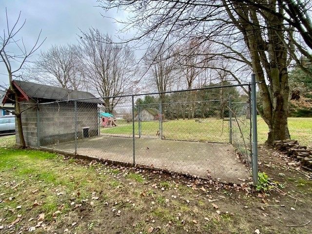 2321 N Leavitt Road NW, Warren, OH 44485