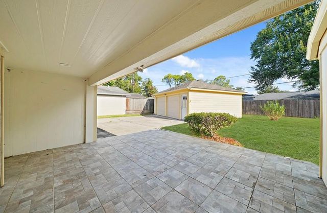 5714 N Braeswood Boulevard, Houston, TX 77096