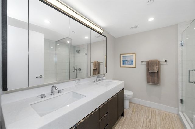 100 Lovejoy Wharf PH 2C, Boston, MA 02114